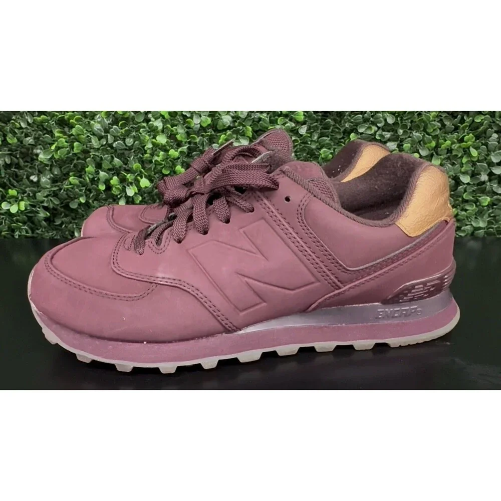 USED New Balance 574 WL574MTB Women’s 10 Burgundy Wine Gold Suede ENCAP Sneakers